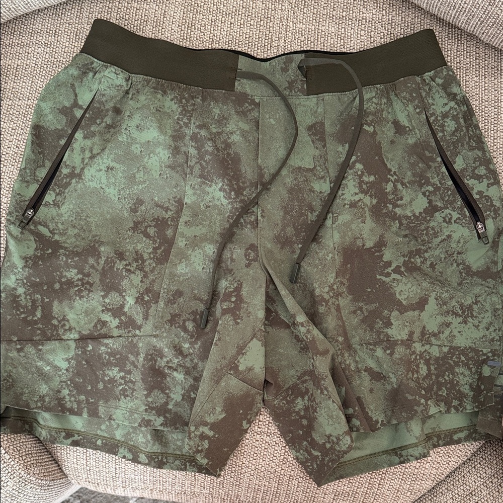 Lululemon Men's Green Camouflage Shorts